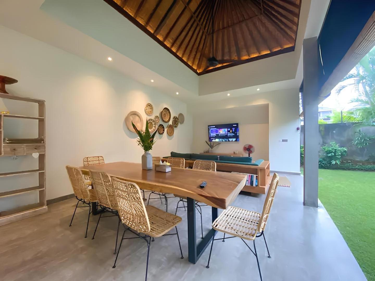 Grandlux Bali 2 Bed Pool Big Garden Villa